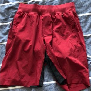 Small lulu men’s with liner shorts